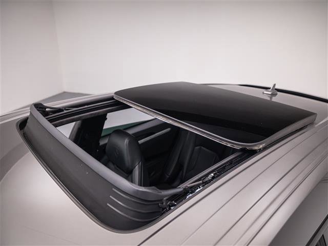 Used 2021 Lamborghini Urus image 17