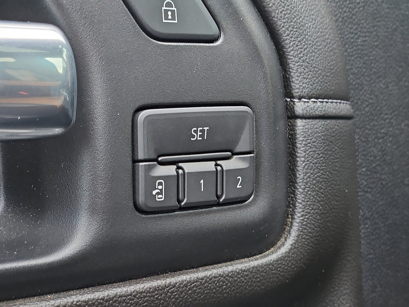 Certified 2020 Chevrolet Silverado 2500 High Country w/ Z71 Off-Road Package image 27