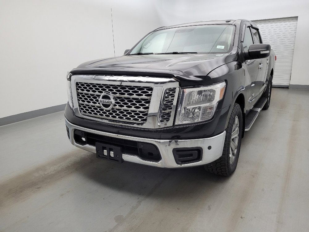 Used 2018 Nissan Titan SV w/ SV Convenience Package RWD image 15
