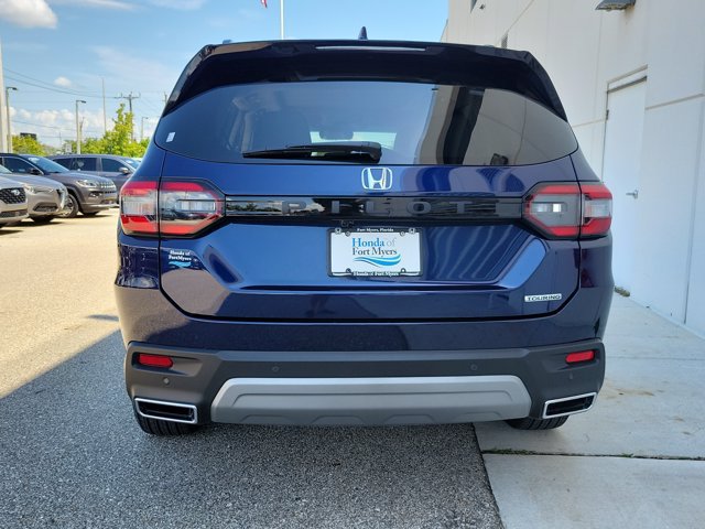Used 2023 Honda Pilot Touring image 5