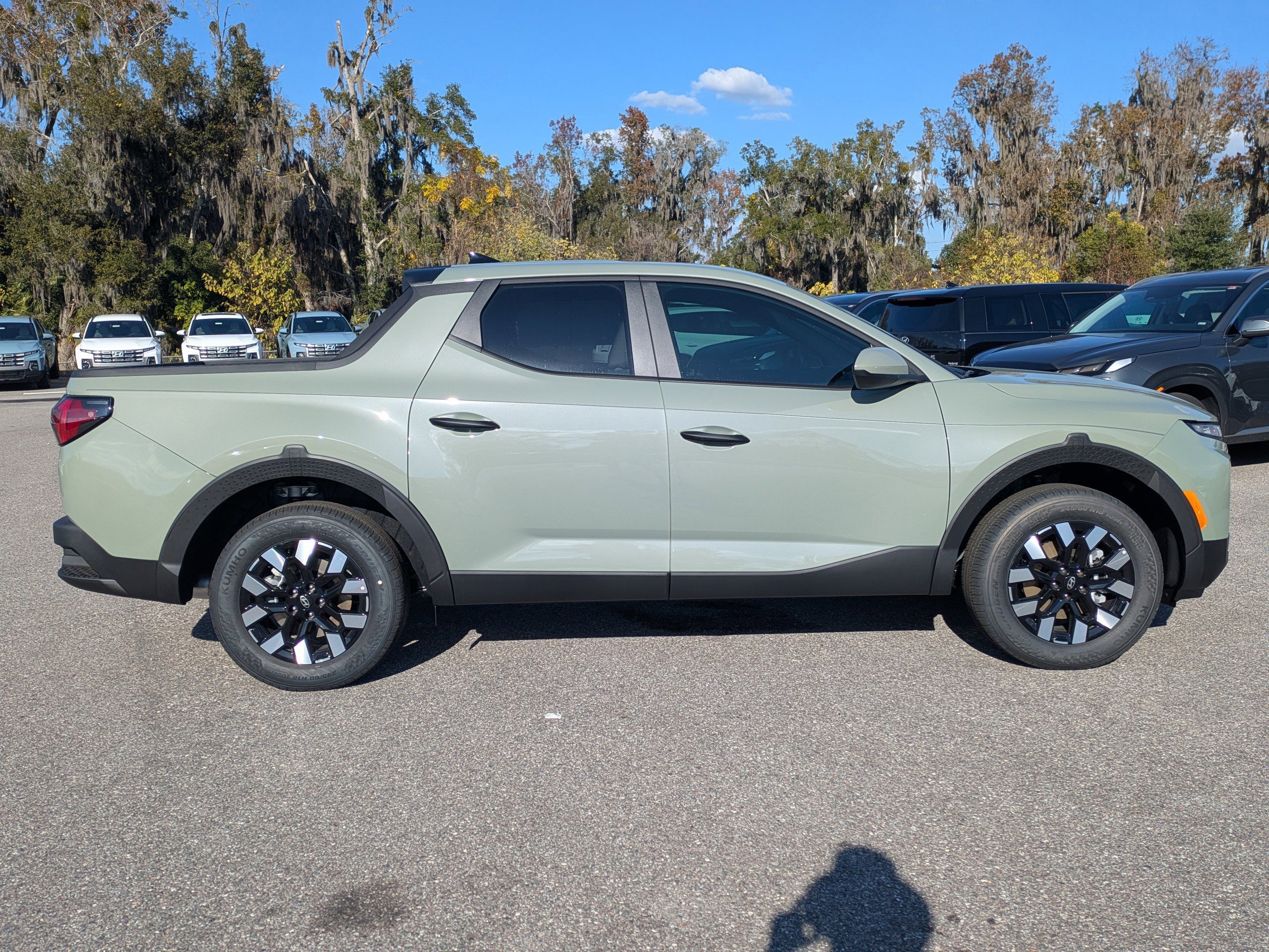 New 2026 Hyundai Santa Cruz SE image 2