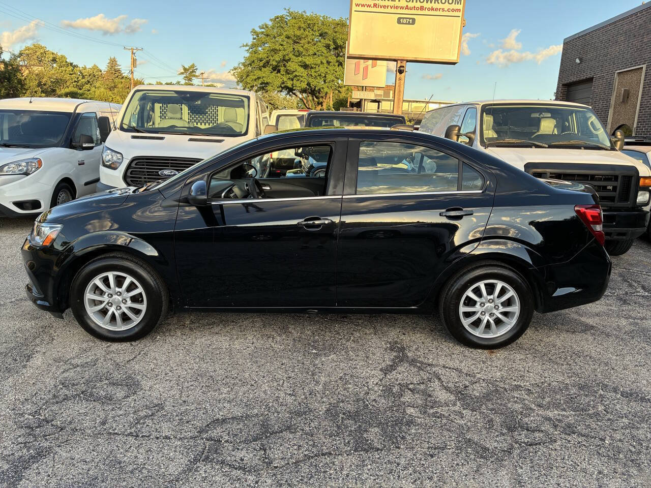 Used 2019 Chevrolet Sonic LT FWD image 9