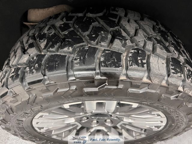 Used 2025 Chevrolet Tahoe Z71 w/ Comfort Package image 14