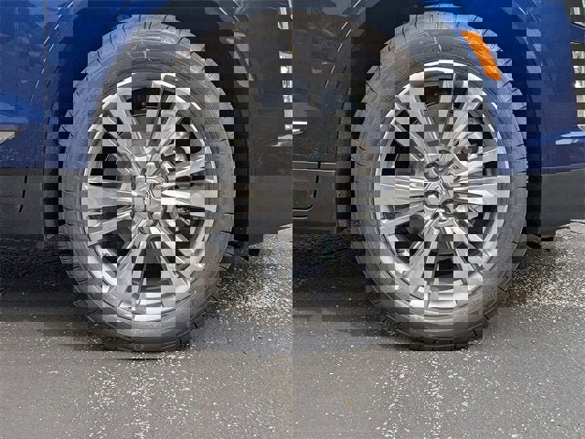 New 2025 Cadillac XT5 Premium Luxury w/ LPO, Floor Liner Package image 11