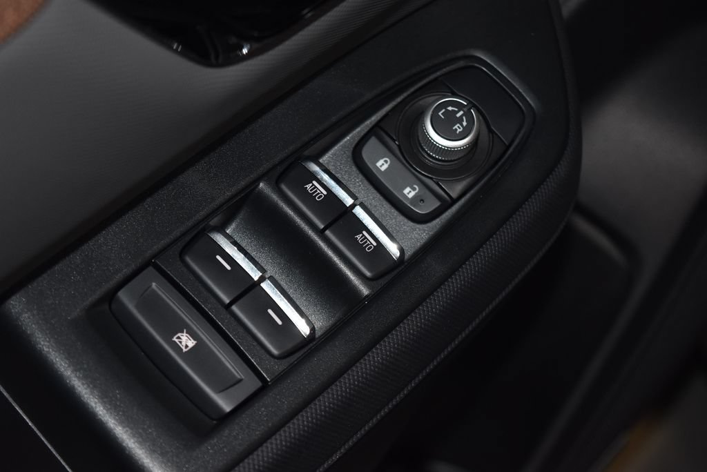 Used 2025 Subaru Forester Sport AWD/4WD image 5