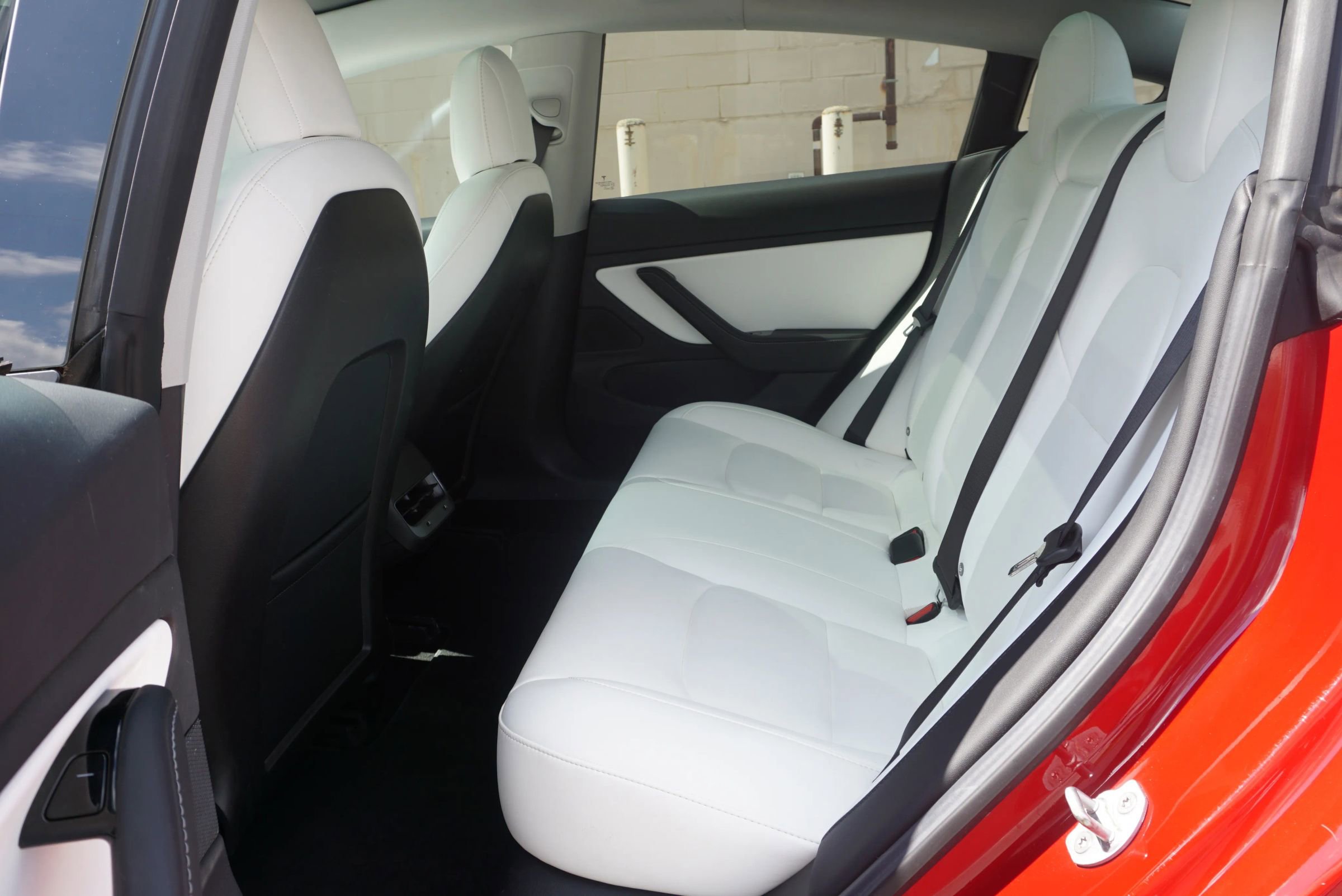 Used 2018 Tesla Model 3 Long Range image 19