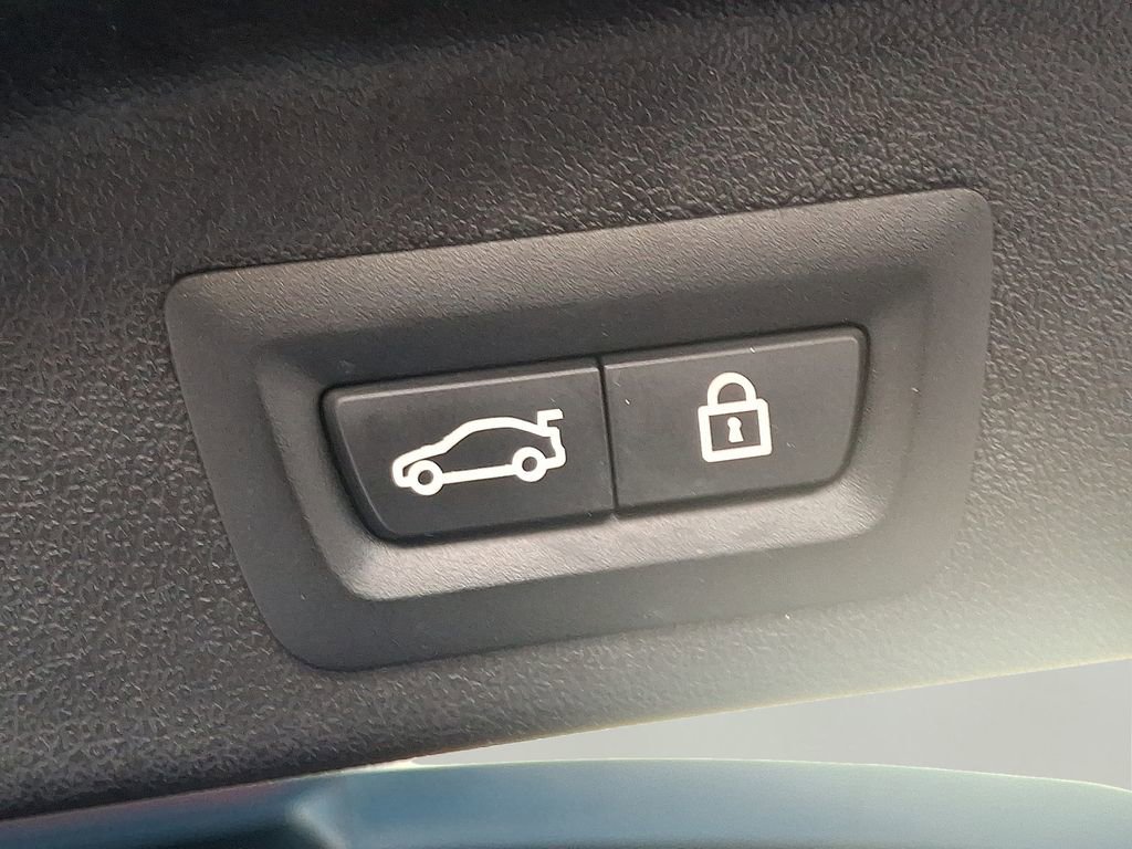 Certified 2022 BMW X5 xDrive40i w/ M Sport Package image 30