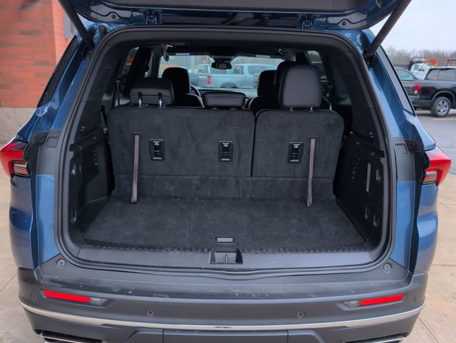 Certified 2025 Buick Enclave Preferred image 21