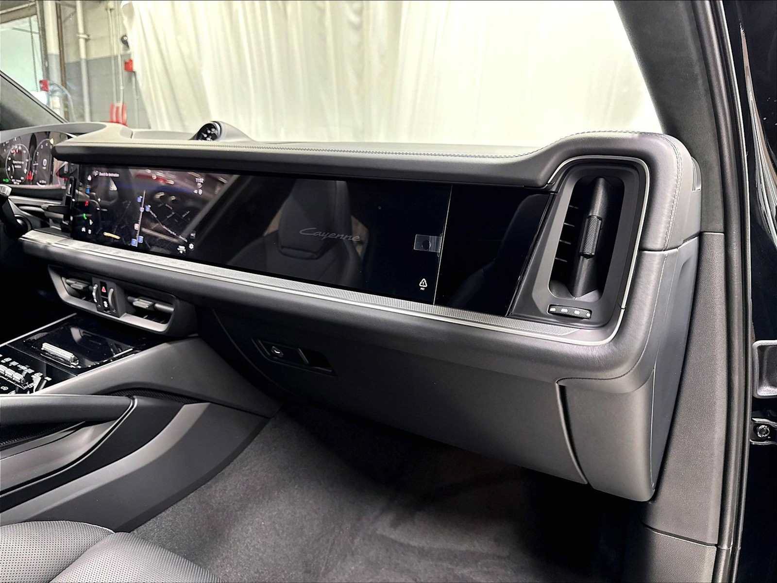 New 2026 Porsche Cayenne S AWD/4WD image 27
