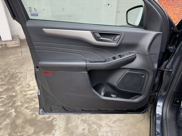 Certified 2022 Ford Escape SE w/ Convenience Package image 10