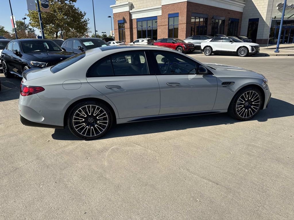 New 2026 Mercedes-Benz E 53 AMG e 4MATIC Sedan image 5