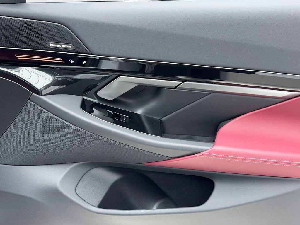 Used 2026 BMW 530i xDrive image 47