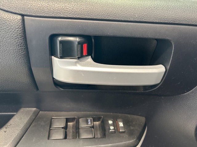 Used 2016 Toyota Tundra SR5 w/ TRD Off Road Package image 8