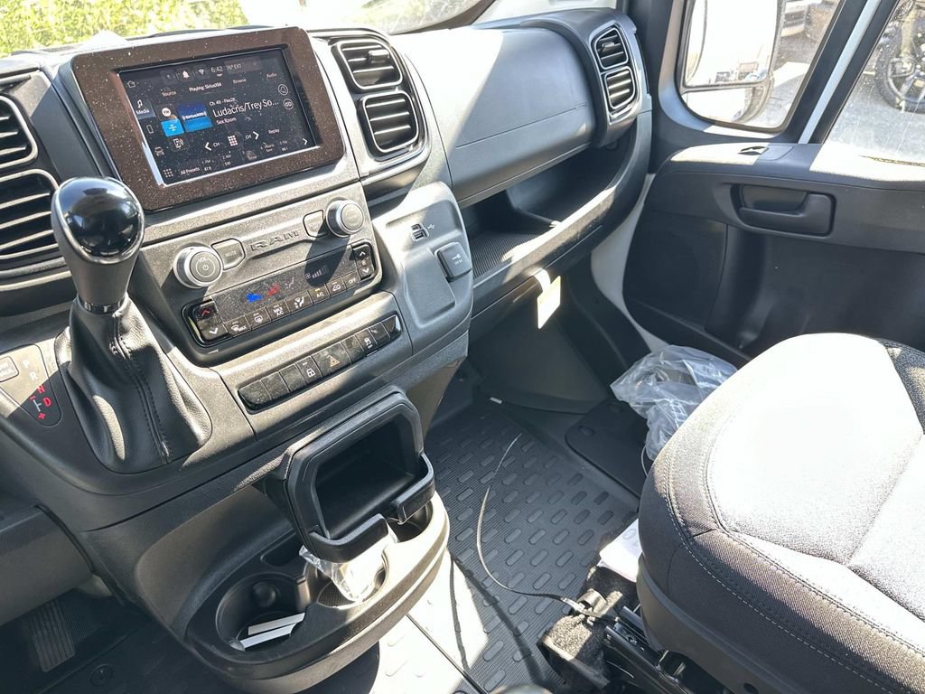 New 2026 RAM ProMaster 2500 w/ Convenience Group FWD image 15