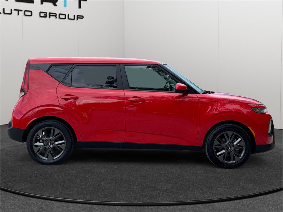 Used 2021 Kia Soul S FWD image 10