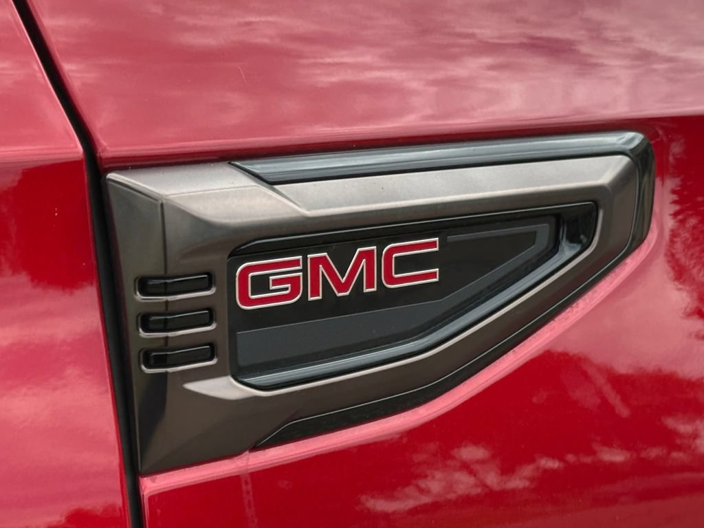 New 2026 GMC Yukon AT4 Ultimate w/ LPO, Floor Liner Package AWD/4WD image 54