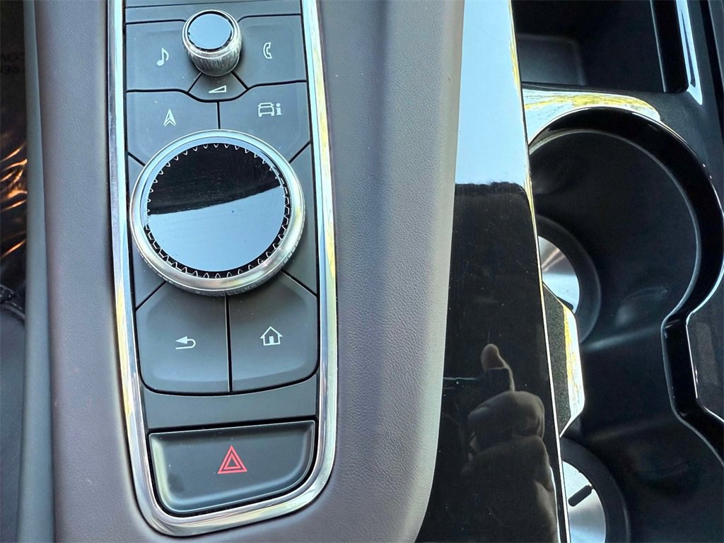 Certified 2024 Cadillac Escalade ESV Sport Platinum w/ LPO, ONYX Package image 26