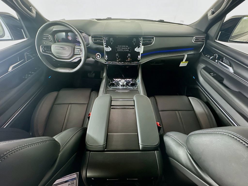 New 2026 Jeep Grand Wagoneer Summit image 9