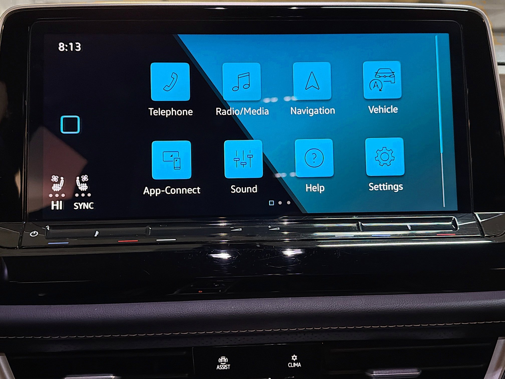 Used 2024 Volkswagen Atlas SE image 21