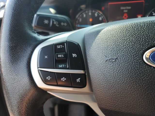 Used 2021 Ford Explorer XLT AWD/4WD image 12