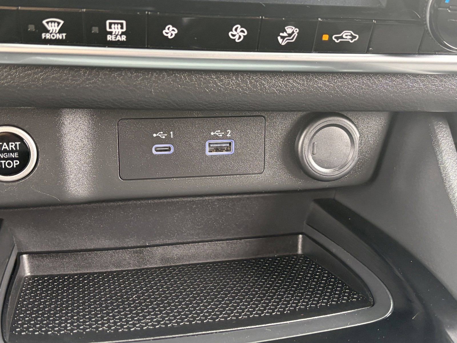 Certified 2023 Nissan Rogue SV image 30