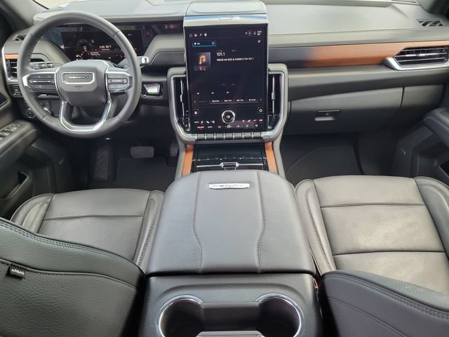 Certified 2025 GMC Yukon XL Denali AWD/4WD image 18