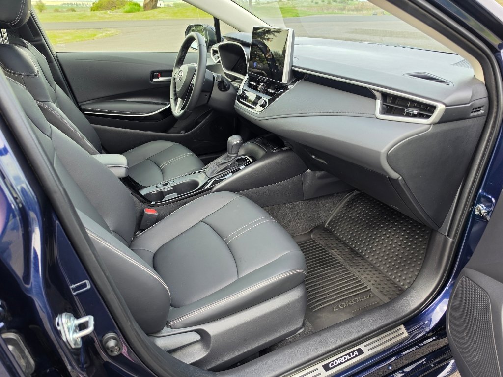 Used 2026 Toyota Corolla XLE FWD image 23