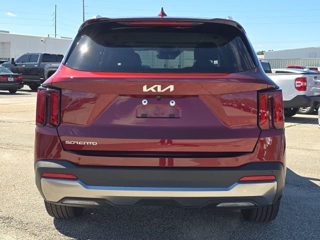Used 2025 Kia Sorento EX w/ Panoramic Sunroof Package image 4