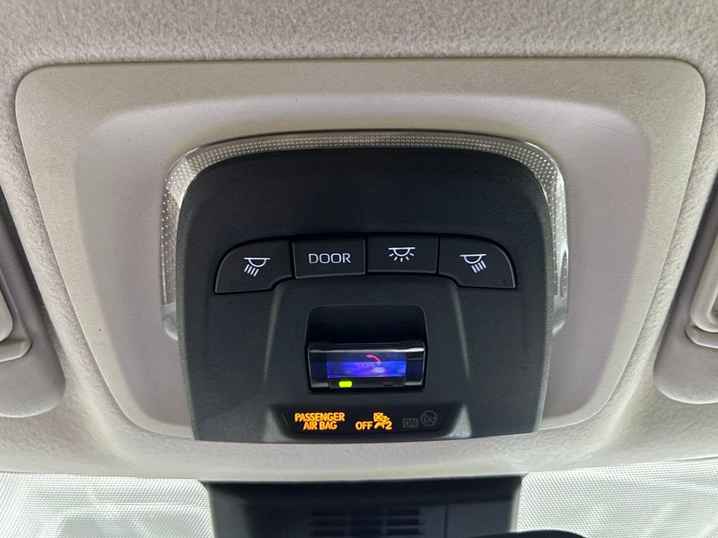 Certified 2023 Toyota Corolla LE w/ Carpet Mat Package (TMS) FWD image 28