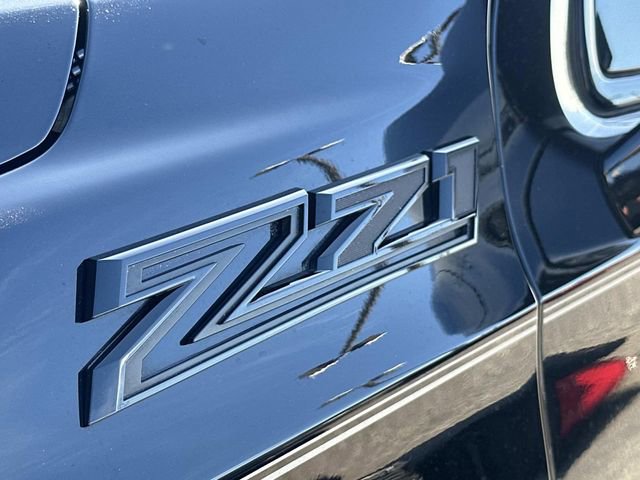 Used 2023 Chevrolet Suburban Z71 w/ Luxury Package image 23