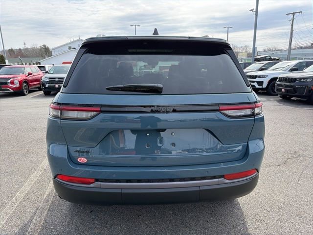 New 2026 Jeep Grand Cherokee Limited w/ Limited Altitude Package image 4