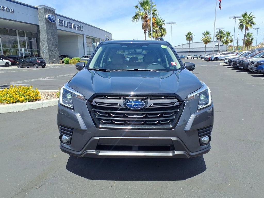 Used 2022 Subaru Forester Limited image 8
