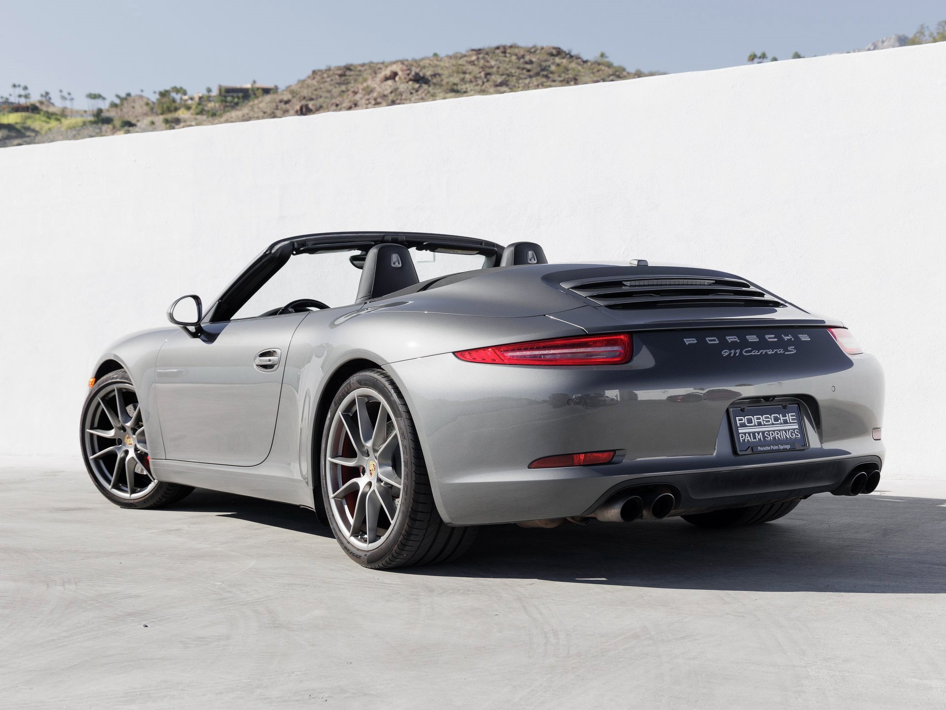 Used 2016 Porsche 911 Carrera S image 3