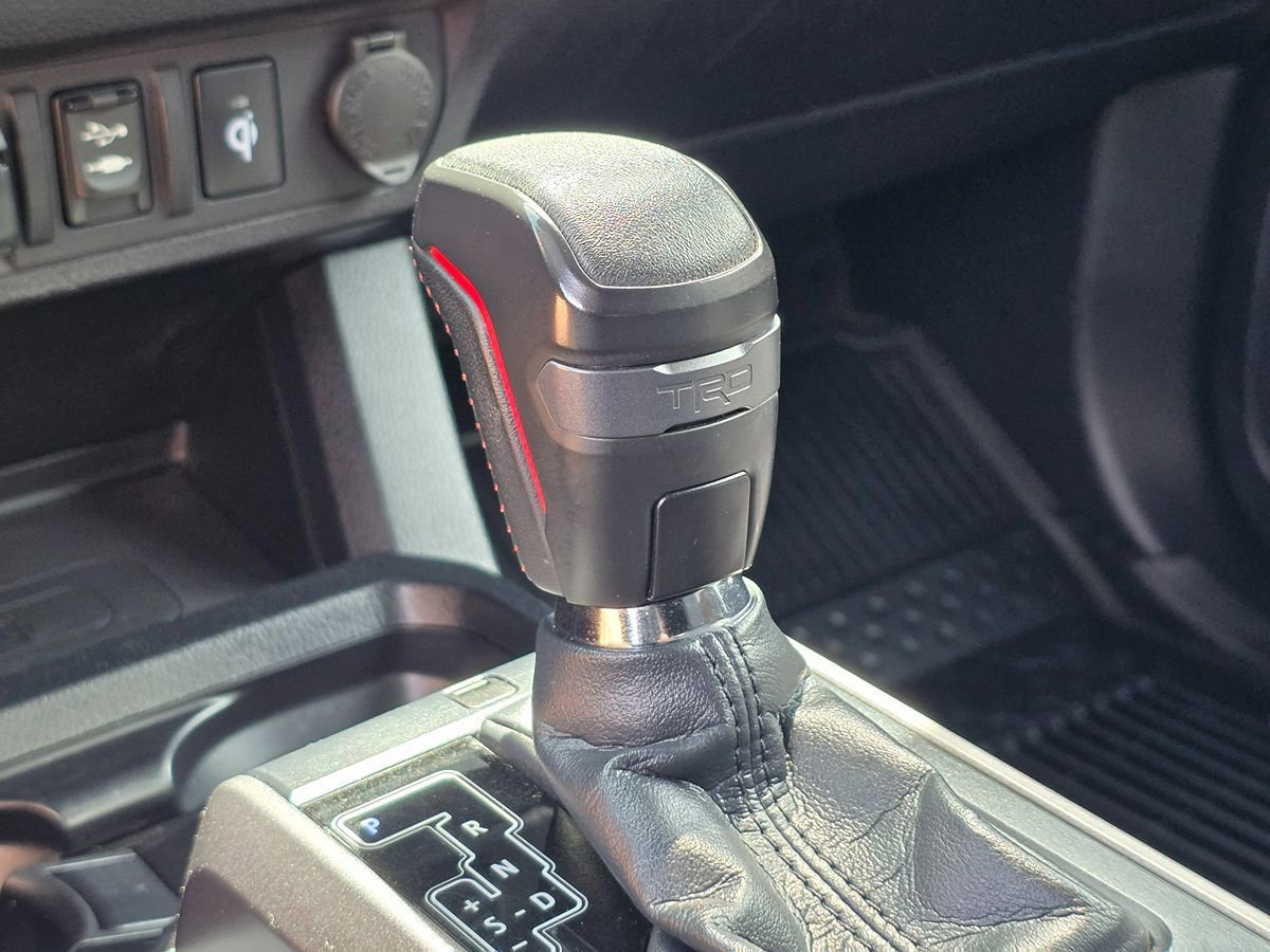 Used 2018 Toyota Tacoma TRD Off-Road w/ Technology Package image 35