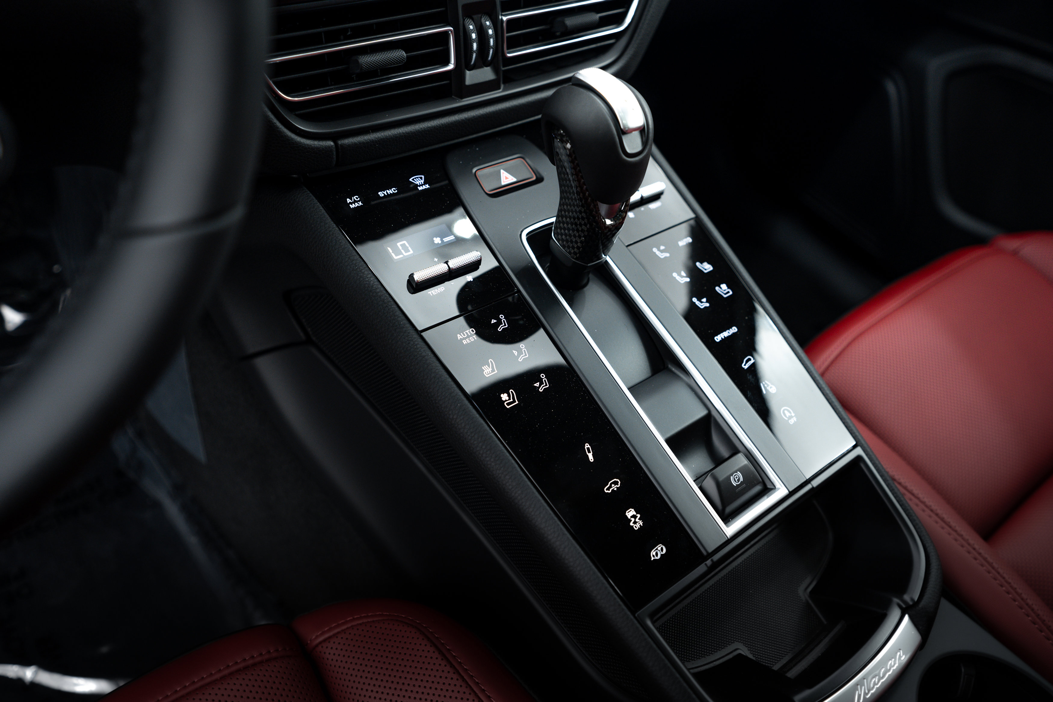 New 2025 Porsche Macan GTS image 15