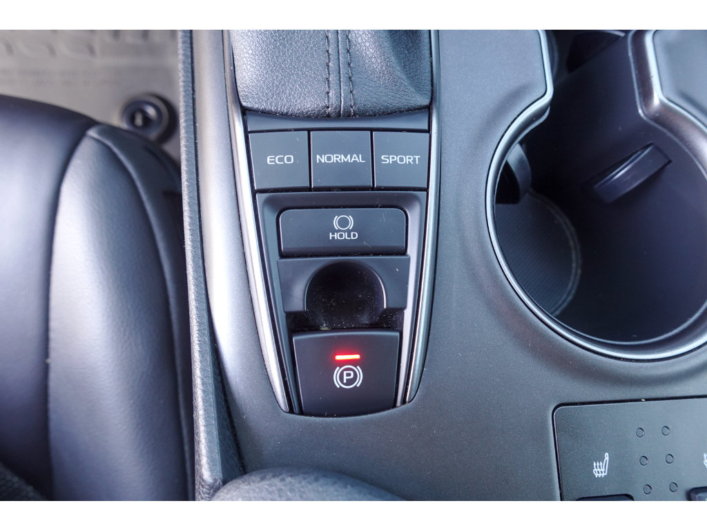 Certified 2022 Toyota Camry XSE FWD image 20