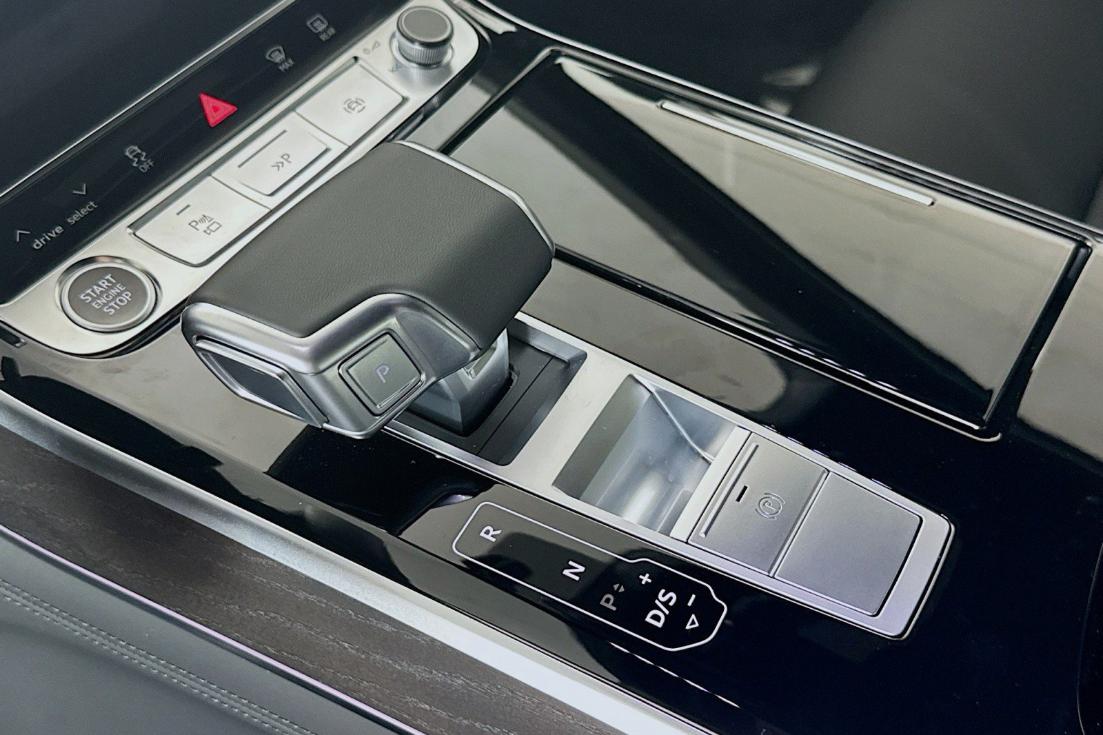 New 2026 Audi A8 L 3.0T AWD/4WD image 7