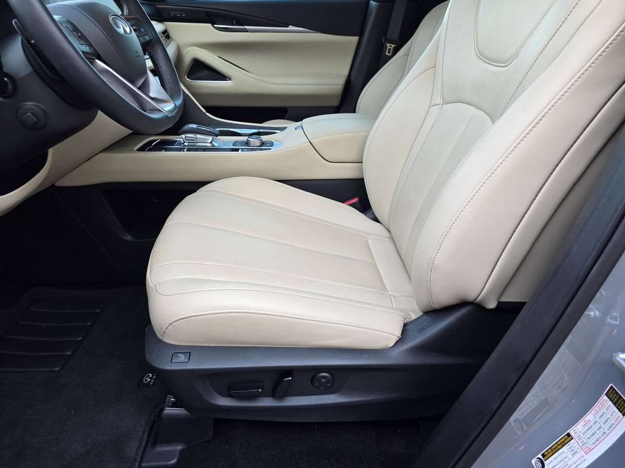 Used 2025 INFINITI QX60 Sensory w/ Vision Package AWD/4WD image 15