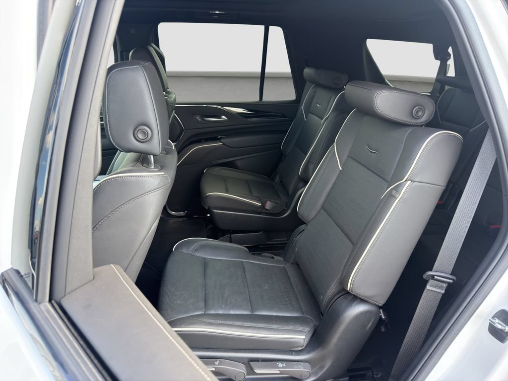 Used 2024 Cadillac Escalade Sport w/ LPO, ONYX Package AWD/4WD image 13