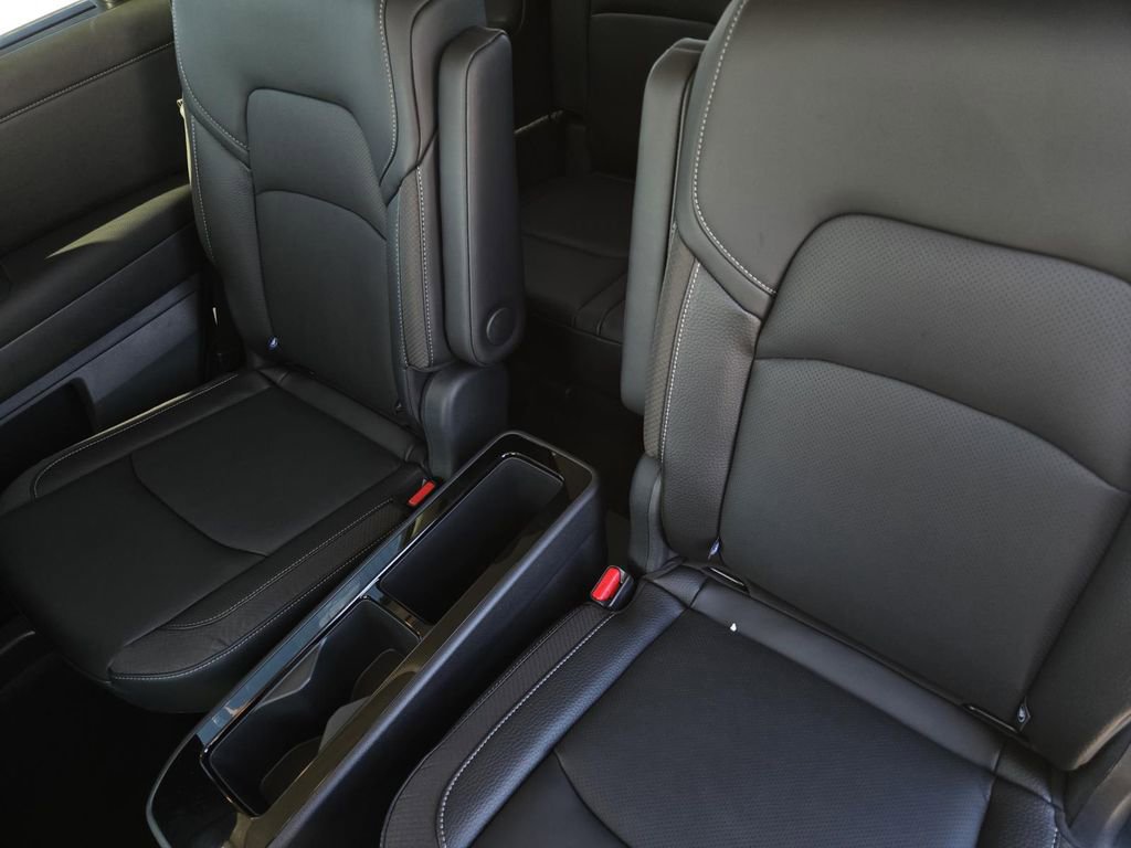 New 2026 Nissan Pathfinder SL image 14