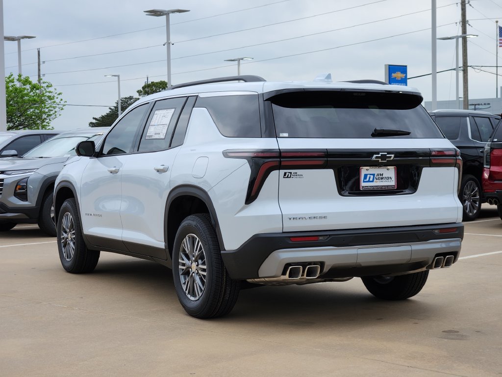 New 2026 Chevrolet Traverse LT w/ Driver Confidence Package FWD image 3