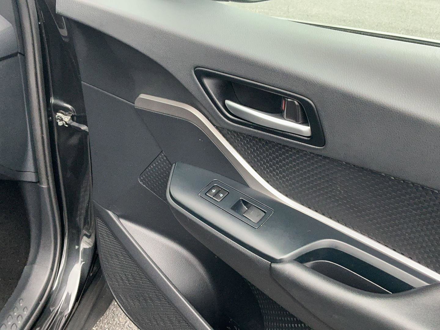 Certified 2021 Toyota C-HR LE FWD image 8