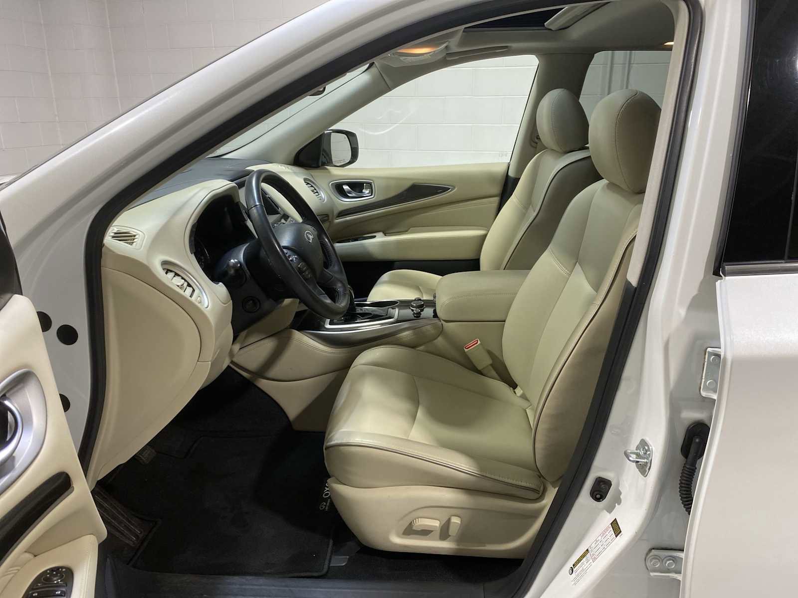 Used 2020 INFINITI QX60 Pure image 2