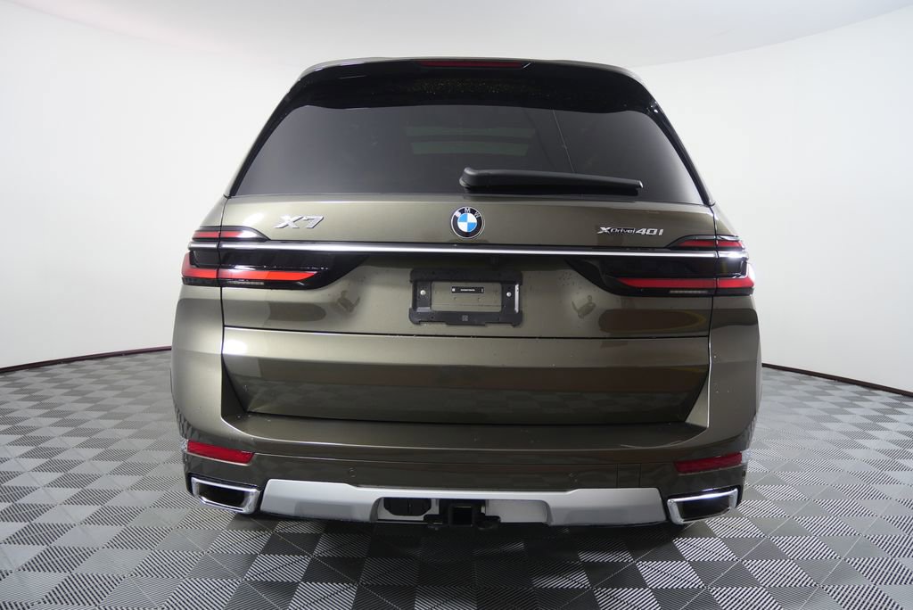 Used 2026 BMW X7 xDrive40i w/ Executive Package AWD/4WD image 4