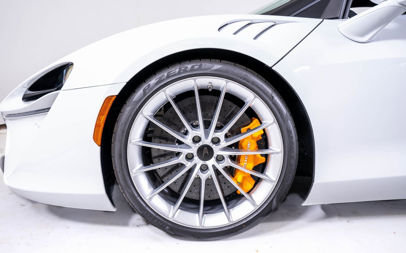 New 2026 McLaren Artura image 13