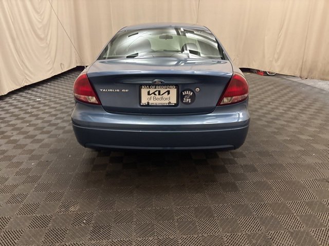 Used 2004 Ford Taurus SE image 6