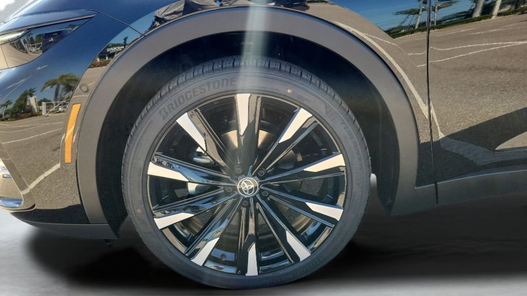 New 2026 Toyota Crown Platinum AWD/4WD image 26