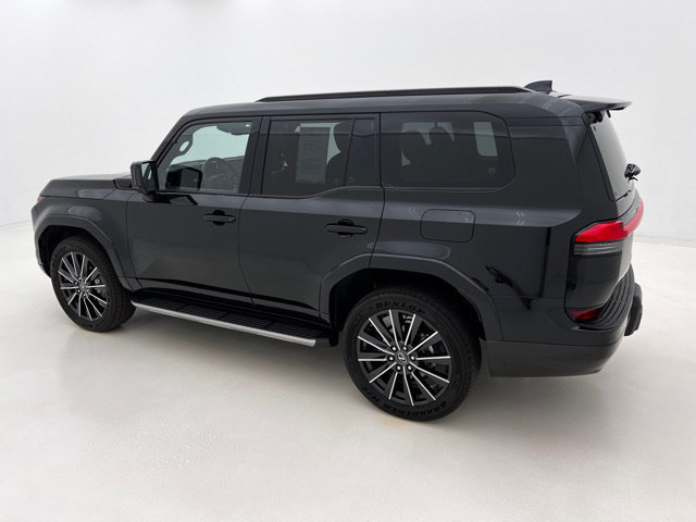 Used 2025 Lexus GX 550 w/ Accessory Package (2T) AWD/4WD image 10
