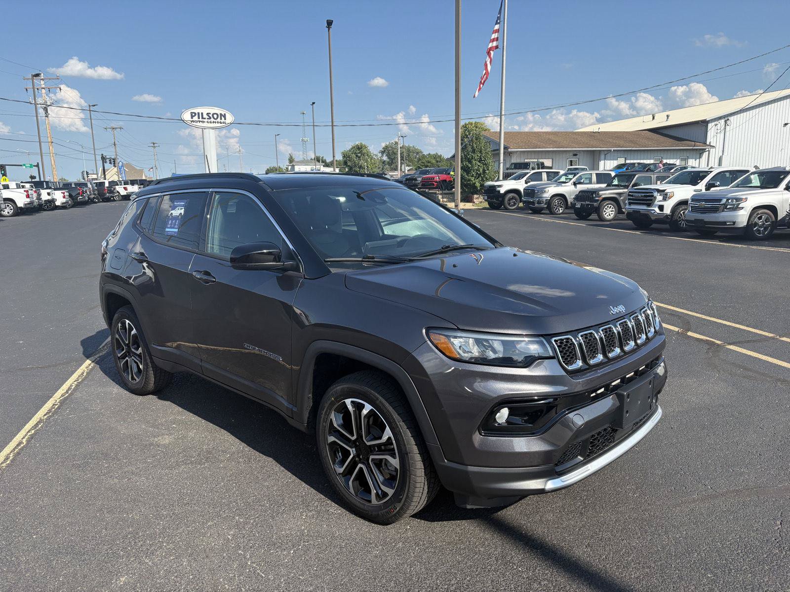 Used 2023 Jeep Compass Limited w/ Sun and Sound Group AWD/4WD image 2