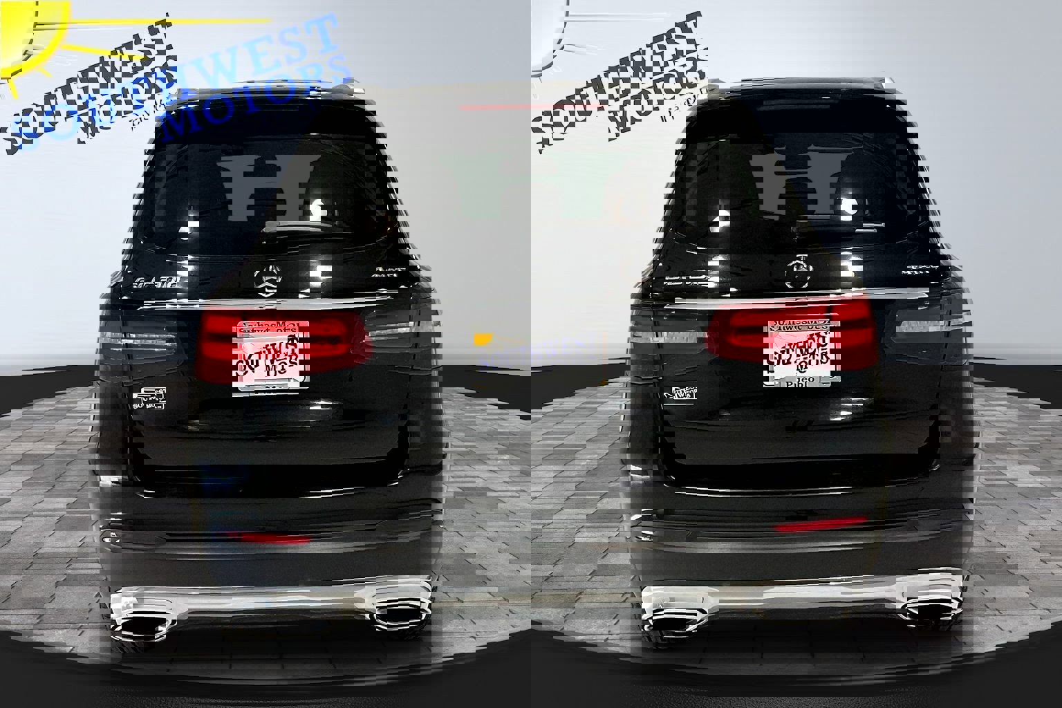 Used 2019 Mercedes-Benz GLC 300 4MATIC image 5